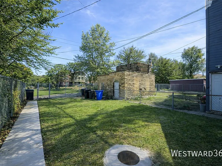 6550 S Drexel Ave #G — Photo 9
