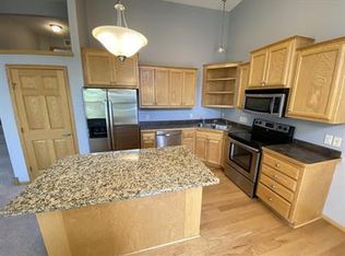 3110 Frontier Dr #WB10, Saint Paul, MN 55129