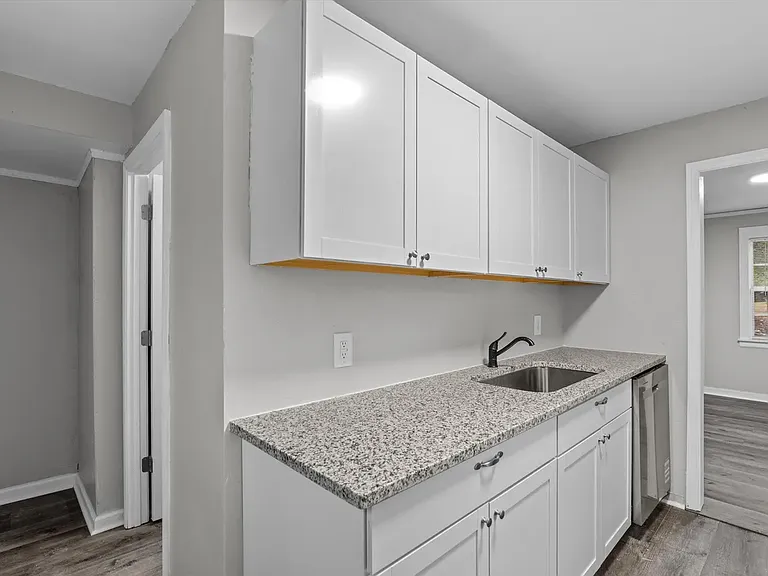 2411 Ruby Dr — Photo 5