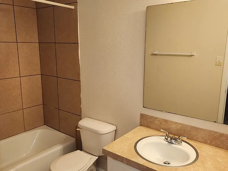 Swiss Village Apartments — Photo 10