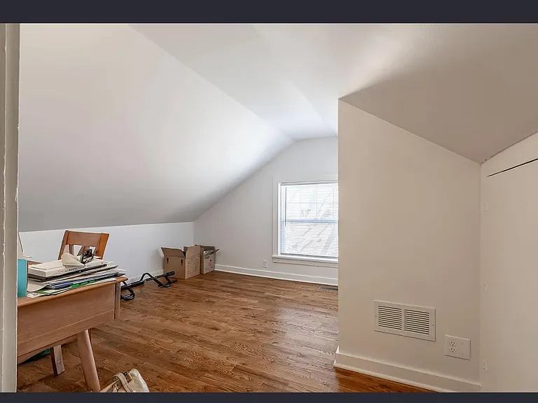 351 Morse Ave — Photo 8