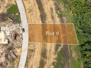 8709 NW Creekside Dr, Johnston, IA 50131