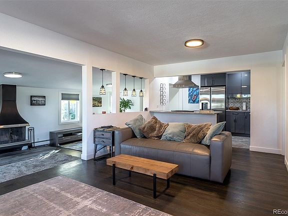 4th image of 801 S Shoshone Street