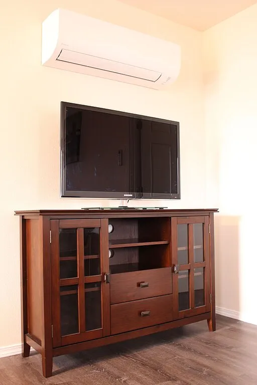 2 bed, $1,800 — Photo 2