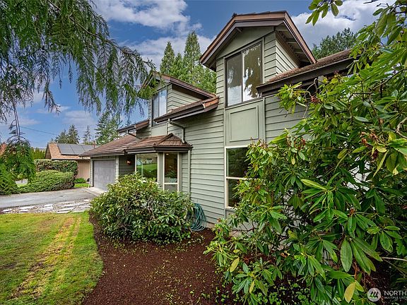 2nd image of 1818 172nd Ave NE