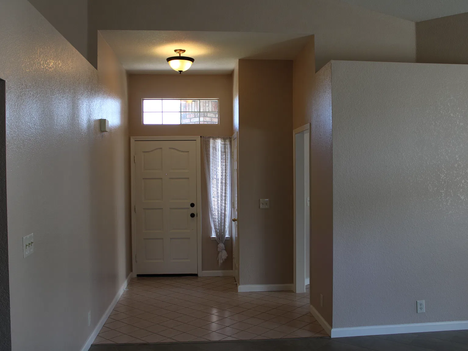 3 bed, 1486 sqft, $2,650 — Photo 3