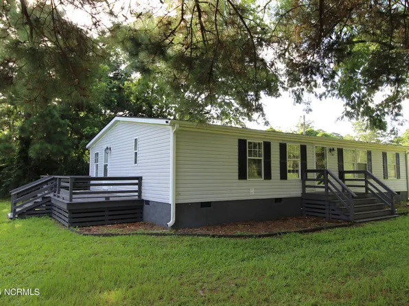 115 Hammocks Landing Road, Newport, NC 28570