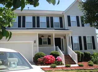 2212 Oak Stream Ln, Apex, NC 27523