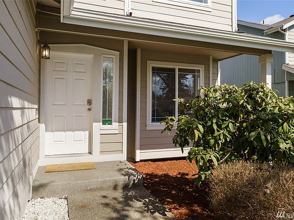 3rd image of 3811 184th St E