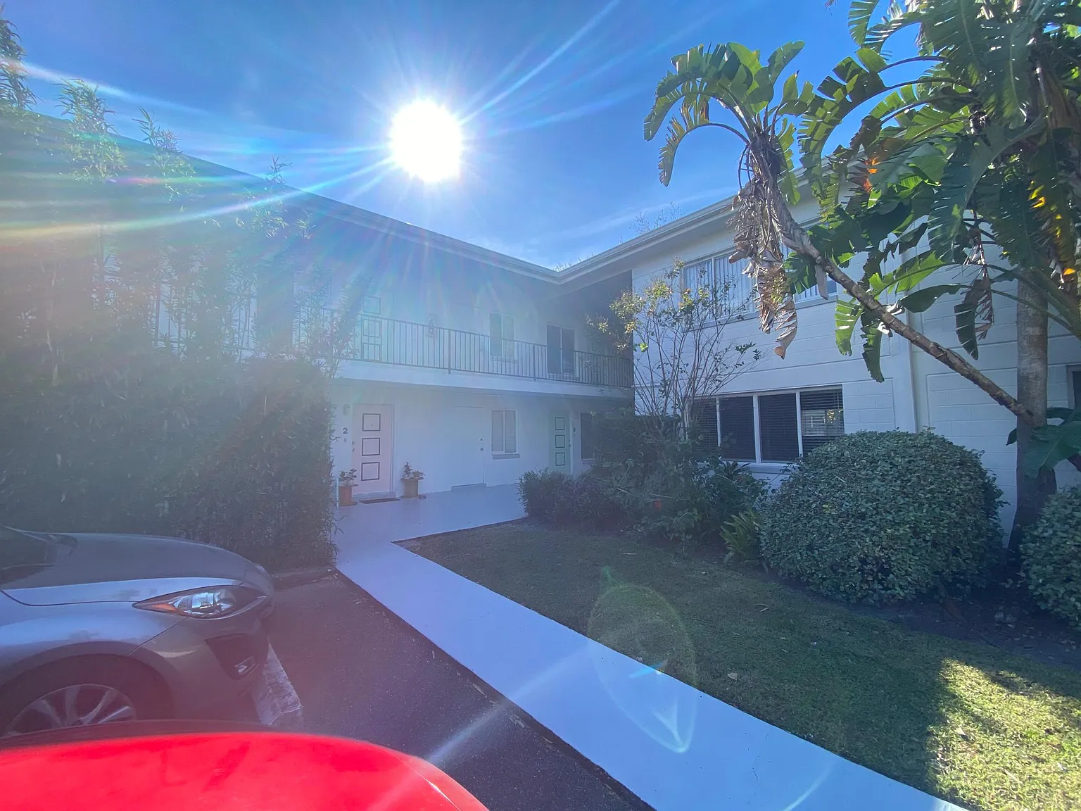 2618 E Jefferson St — Photo 3