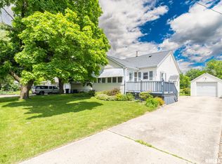 110 Loren St, Washington, IL 61571