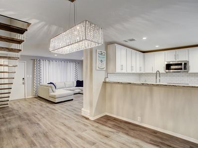 2201 Fountain View Dr APT 1J, Houston, TX, 77057