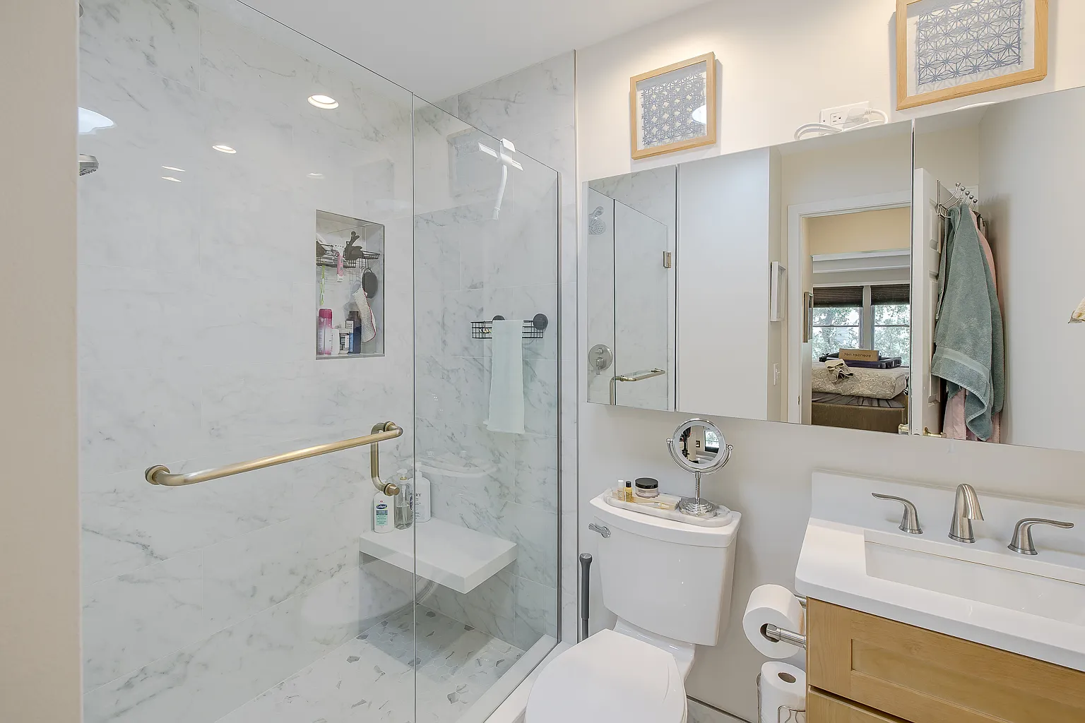 2 bed, 3.5 bath, 1718 sqft, $2,800 — Photo 3