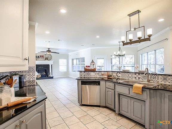 2nd image of 3938 Bella Vista Loop