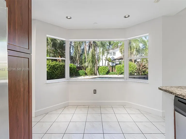 4671 SW 154th Pl — Photo 14