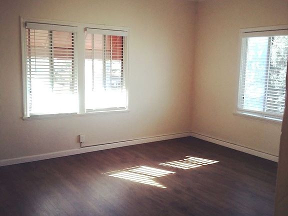 2nd image of 629 E 4th St APT 7