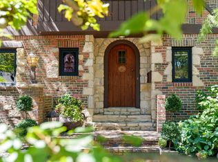 1373 Fountaine Dr, Columbus, OH 43221