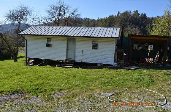 3rd image of 907 Highway 107