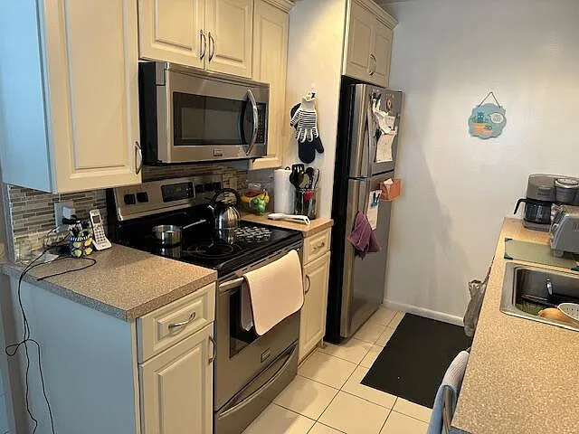 4039 Exeter Dr #C — Photo 4