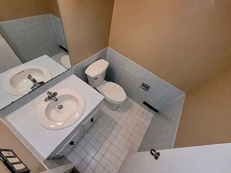 818 Eastchester Dr — Photo 9