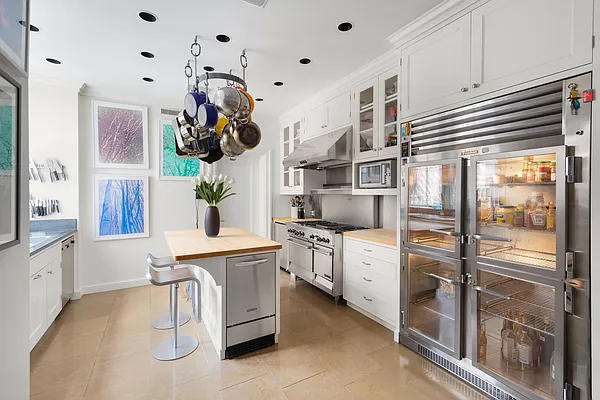 Sold by Douglas Elliman | media 20