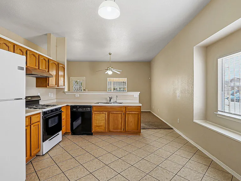 2369 Joshua Louis Dr — Photo 5