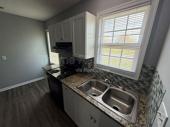 3rd image of 700 Pinehaven Dr