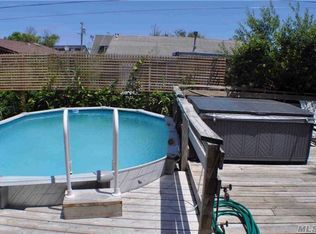 Seneca St, Ocean beach, NY 11770