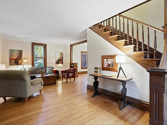 5th image of 4154 Pillsbury Ave S