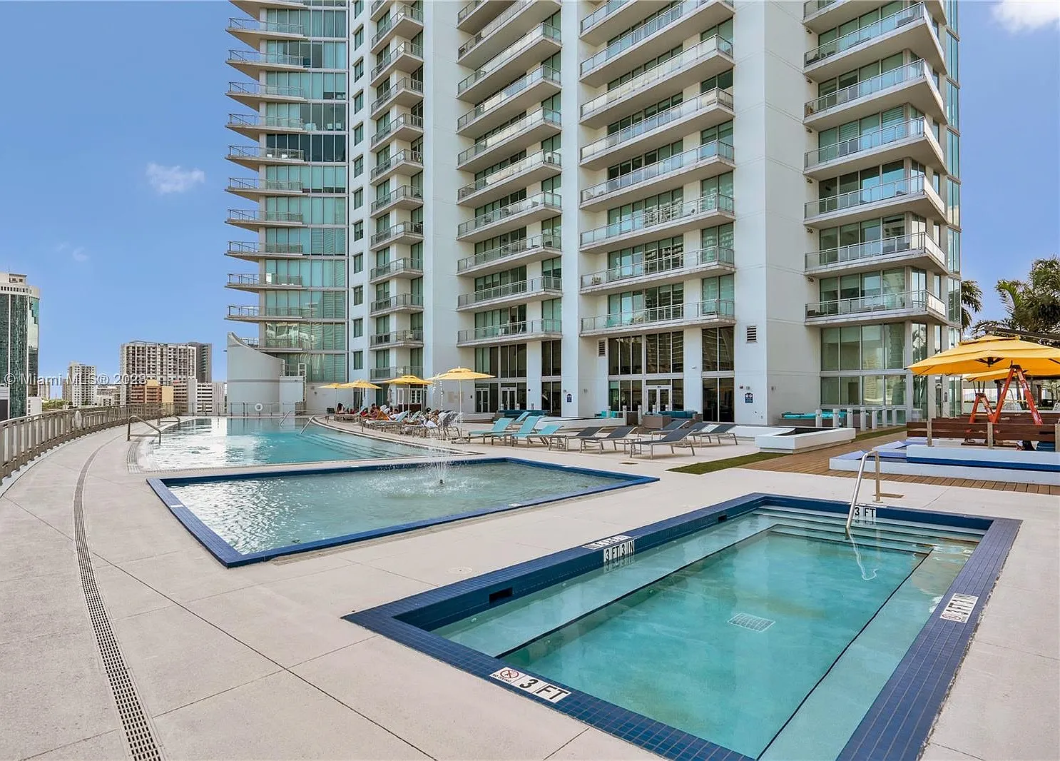 3 bed, 1544 sqft, $6,500 — Photo 4