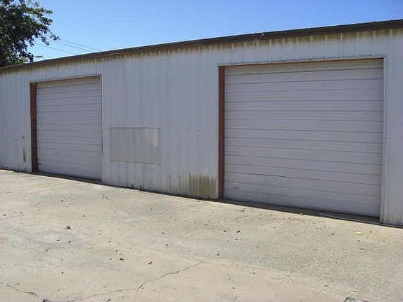 4th image of 230 Range Dr