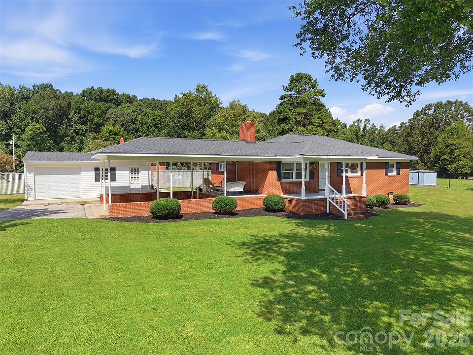1st image of 2424 Griffith Rd