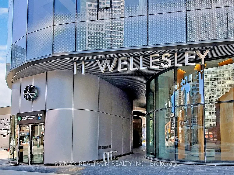 11 Wellesley St W #3802 — Photo 2