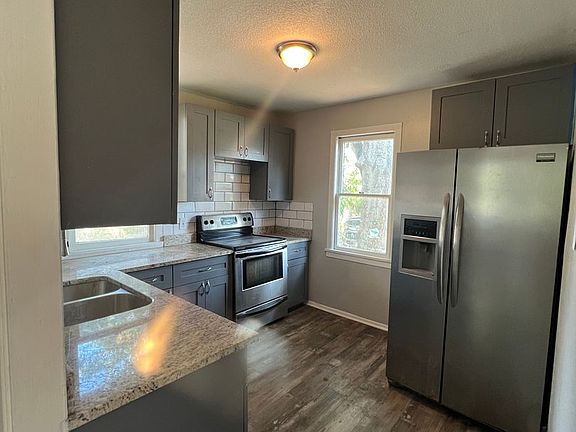 4th image of 3753 40th Ave N