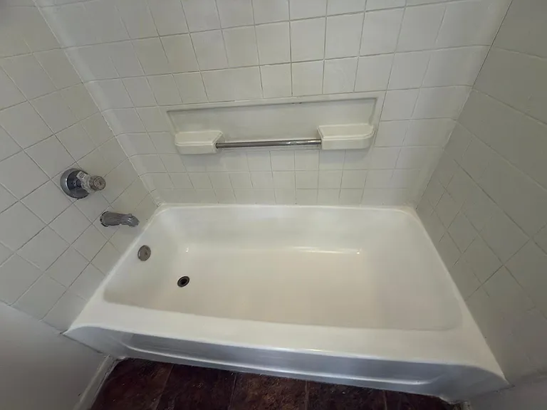 Bathtub
