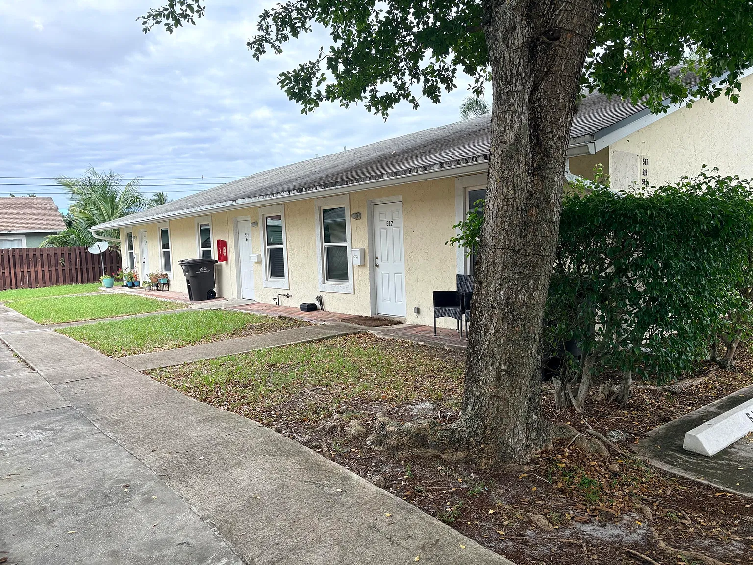 2 bed, 1.0 bath, 900 sqft, $1,800 — Photo 1