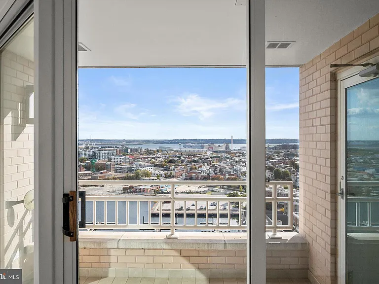100 Harborview Dr #1901 — Photo 76