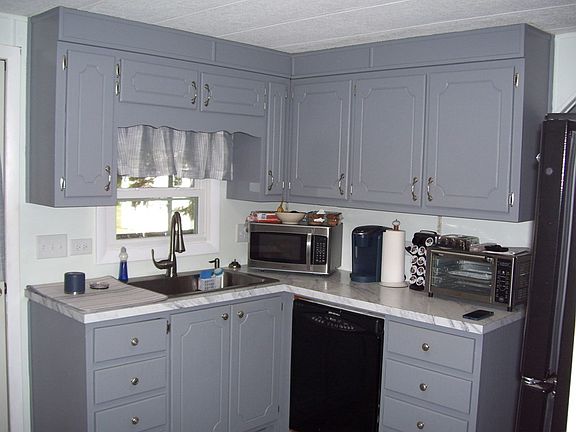 4th image of 2 Green Holly Dr