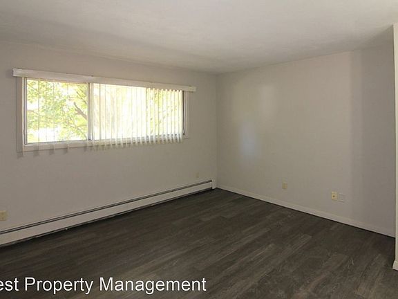 3rd image of 914 20th Avenue Pl #8876453