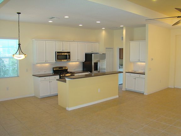 3rd image of 14438 Stirling Dr