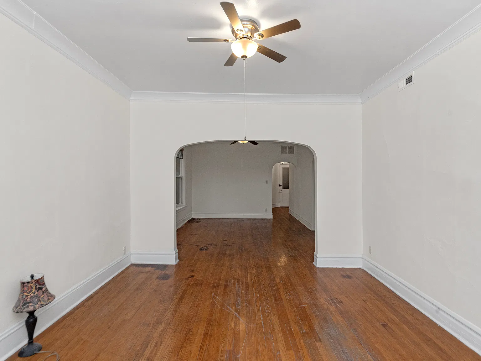 2 bed, 1.0 bath, 916 sqft, $2,035 — Photo 4