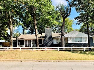 1927 S 7th St, Chickasha, OK 73018