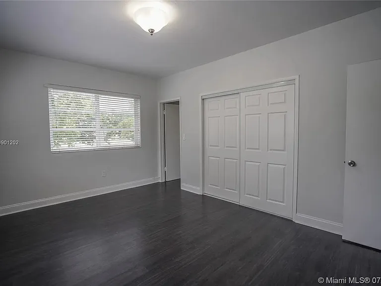 535 73rd Street — Photo 14