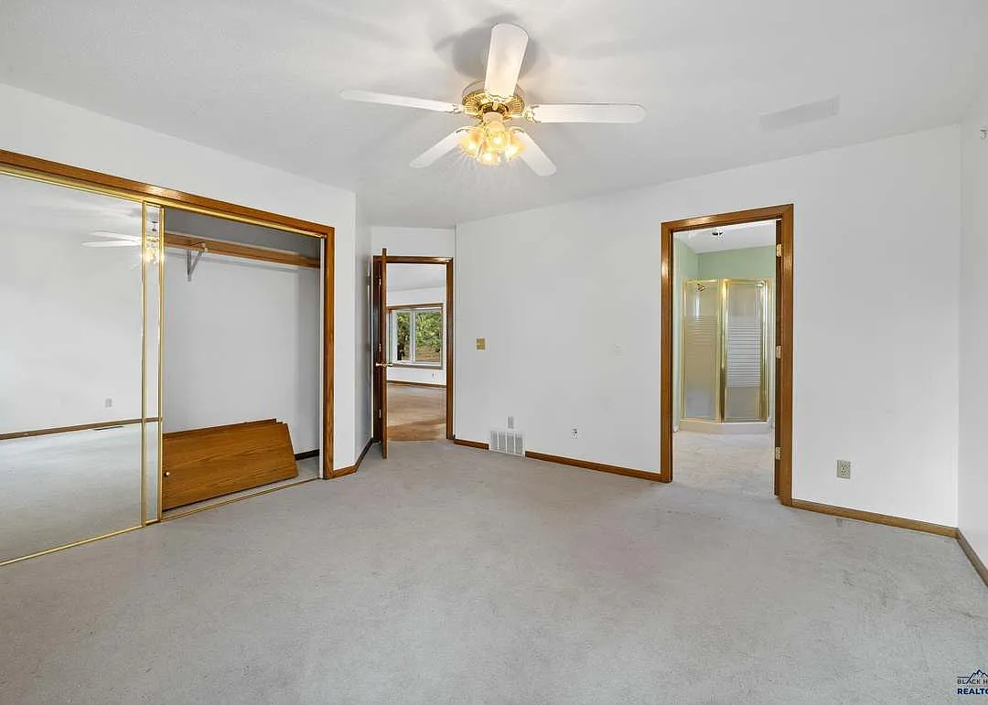 2 bed, 2759 sqft, $2,150 — Photo 1