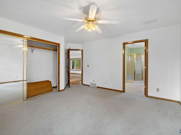 23865 Pioneer Ridge Rd
