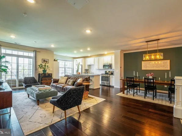 23290 Milltown Knoll Sq Unit 103, Ashburn, VA 20148