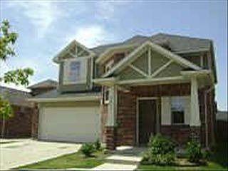 1st image of 2651 Blackstone Dr