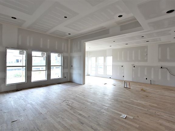 5th image of 409 Huntington Dr #118-lot 118