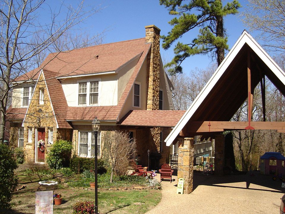 1st image of 1134 N Skyline Dr