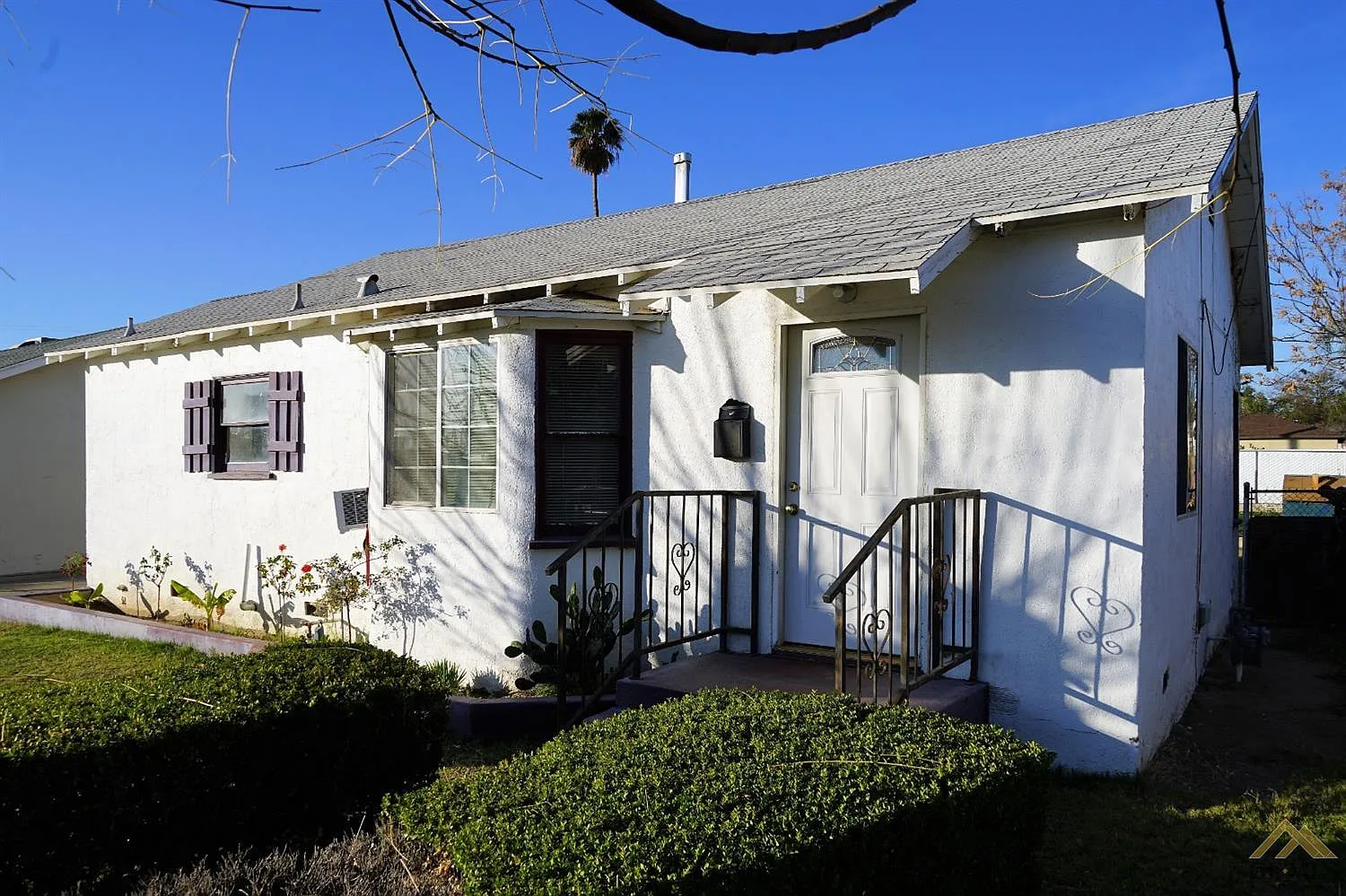 3308 Lake St photo 1